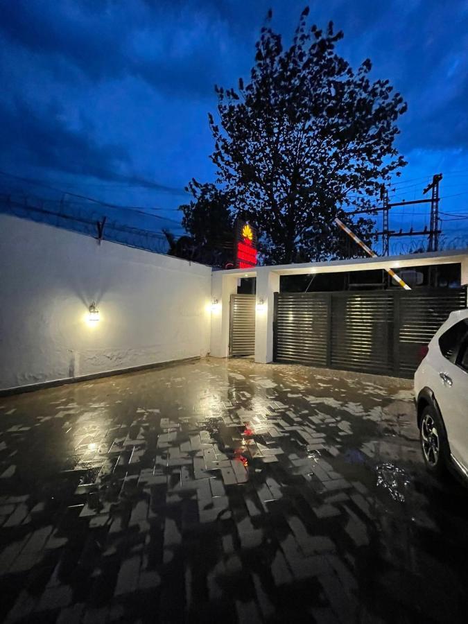 Shelton'S Rezidor House Ξενοδοχείο Πεσαβάρ Εξωτερικό φωτογραφία